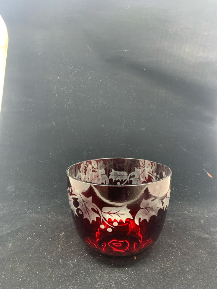 RED GLASS BOWL.