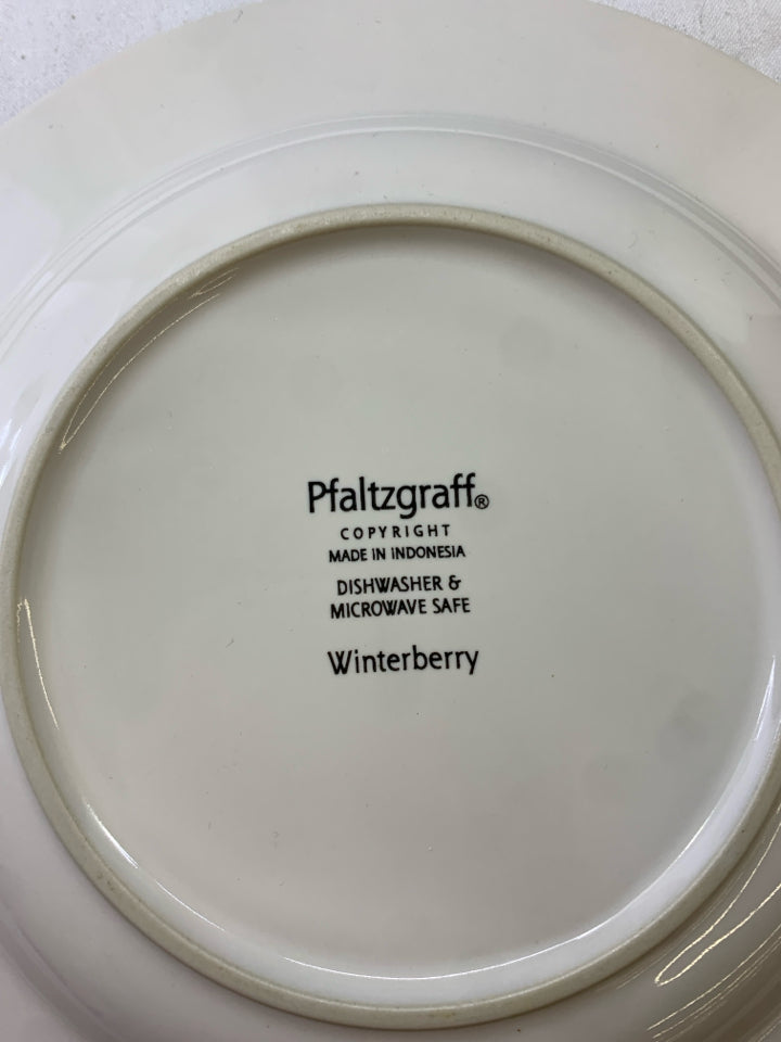 21 PC WINTERBERRY SERVING SET- SVC 4.