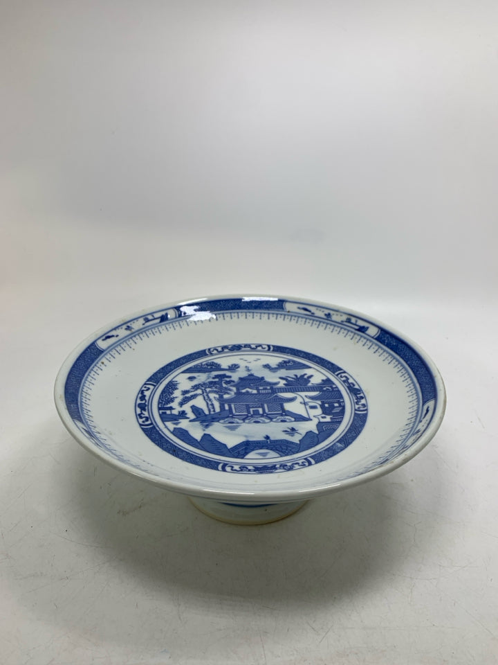 BLUE VILLAGE SCENE ASIAN STYLE CAKE STAND.