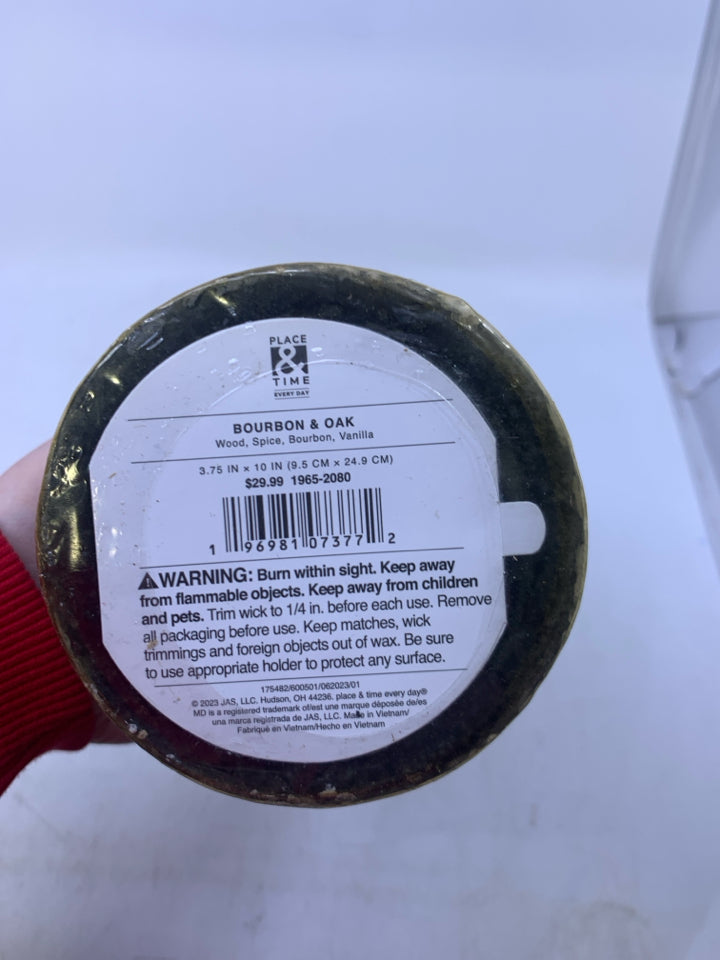 NIP LARGE BOURBON & OAK PILLAR CANDLE.