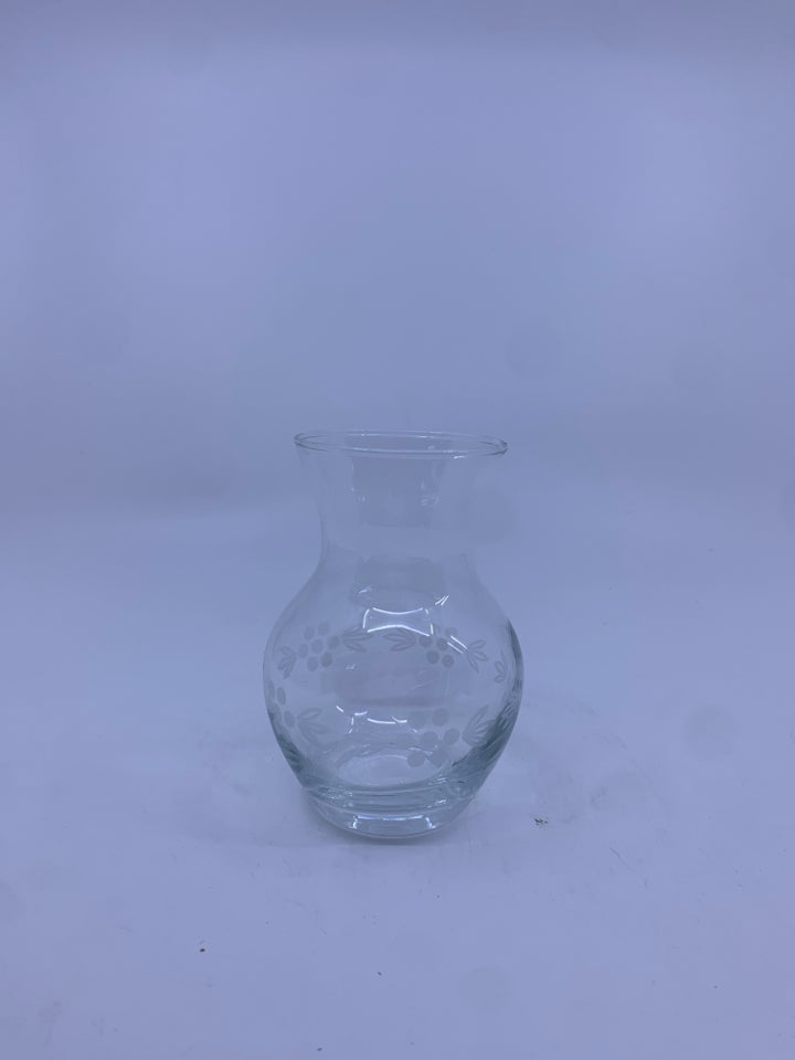 SMALL ETCHED CLEAR GLASS VASE.