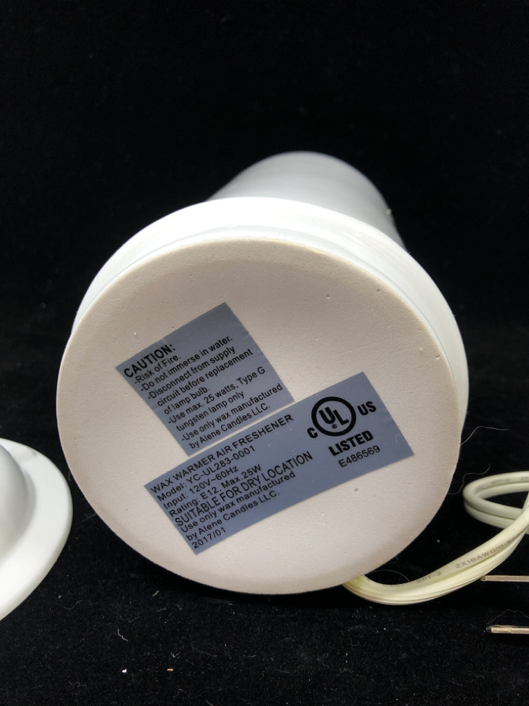 WHITE CERAMIC PILLAR WAX WARMER.