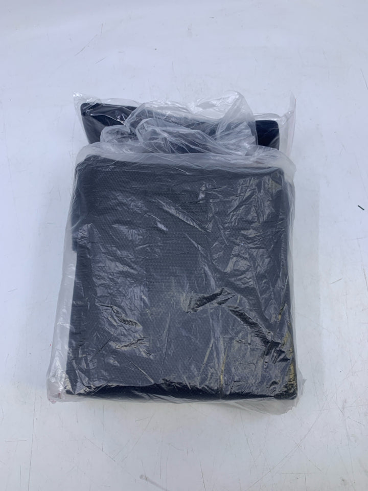 NIB BUSHNELL H20 BINOCULARS.