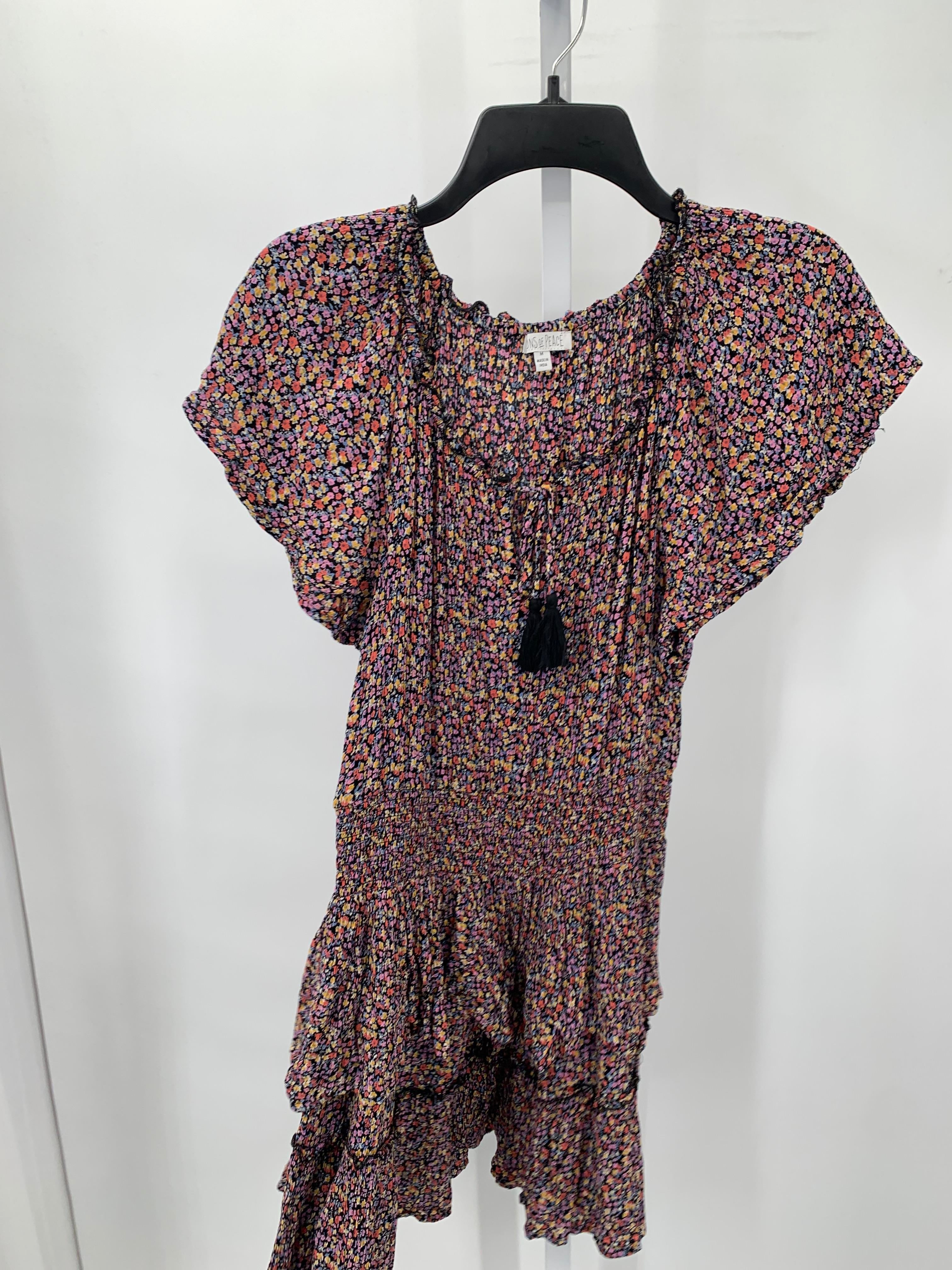 Size Medium Misses Short Sleeve Dress