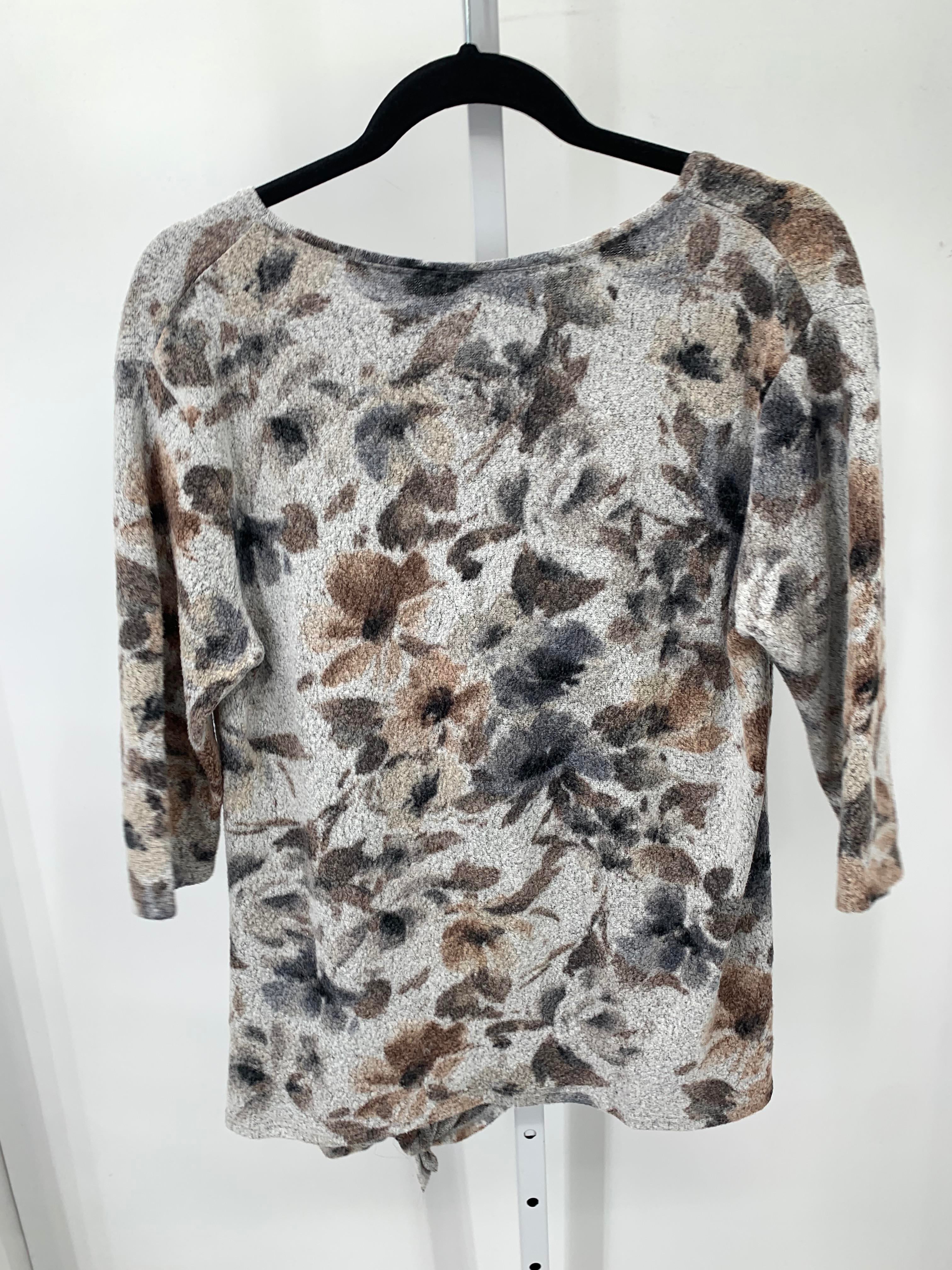 Size Large Misses 3/4 Sleeve Shirt