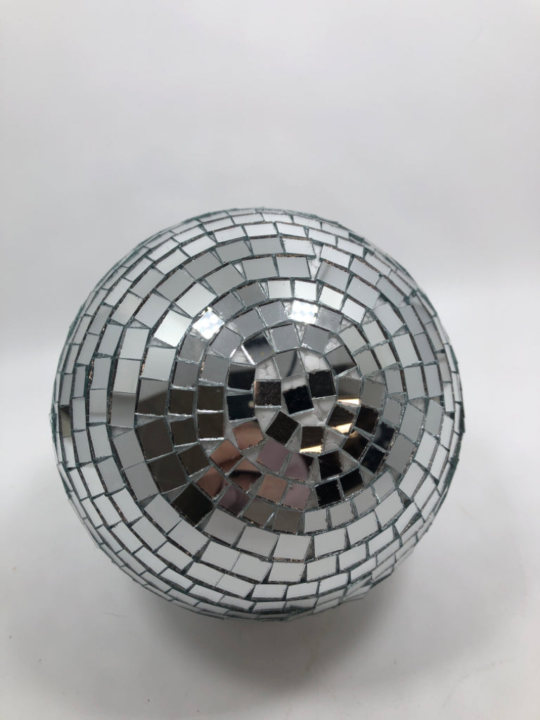 SILVER DISCO BALL ORNAMENT.