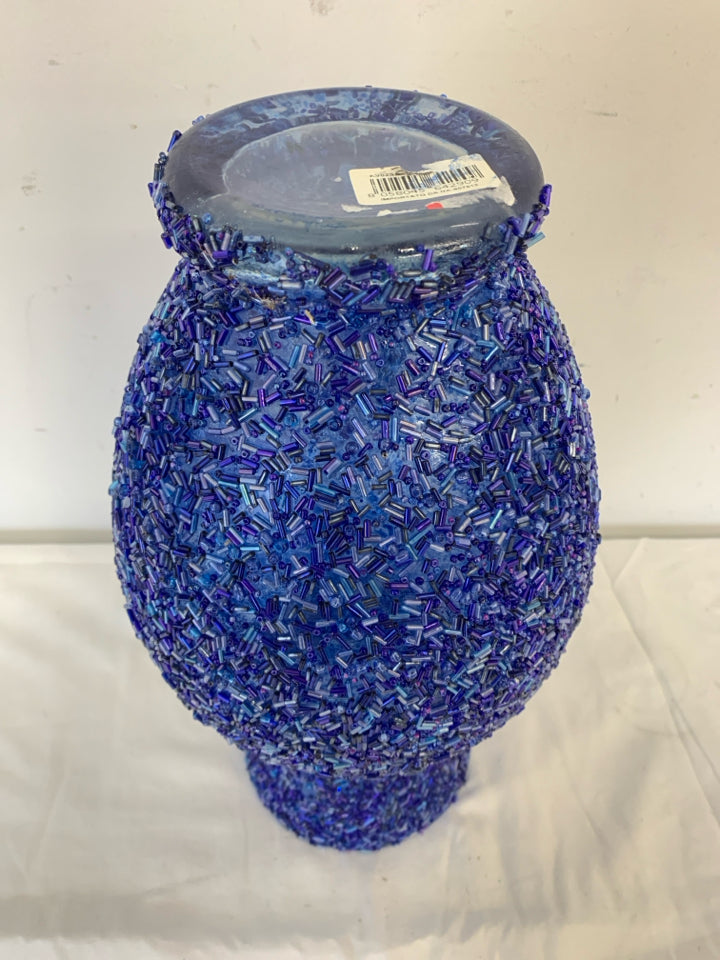 LARGE BLUES BEADED VASE.