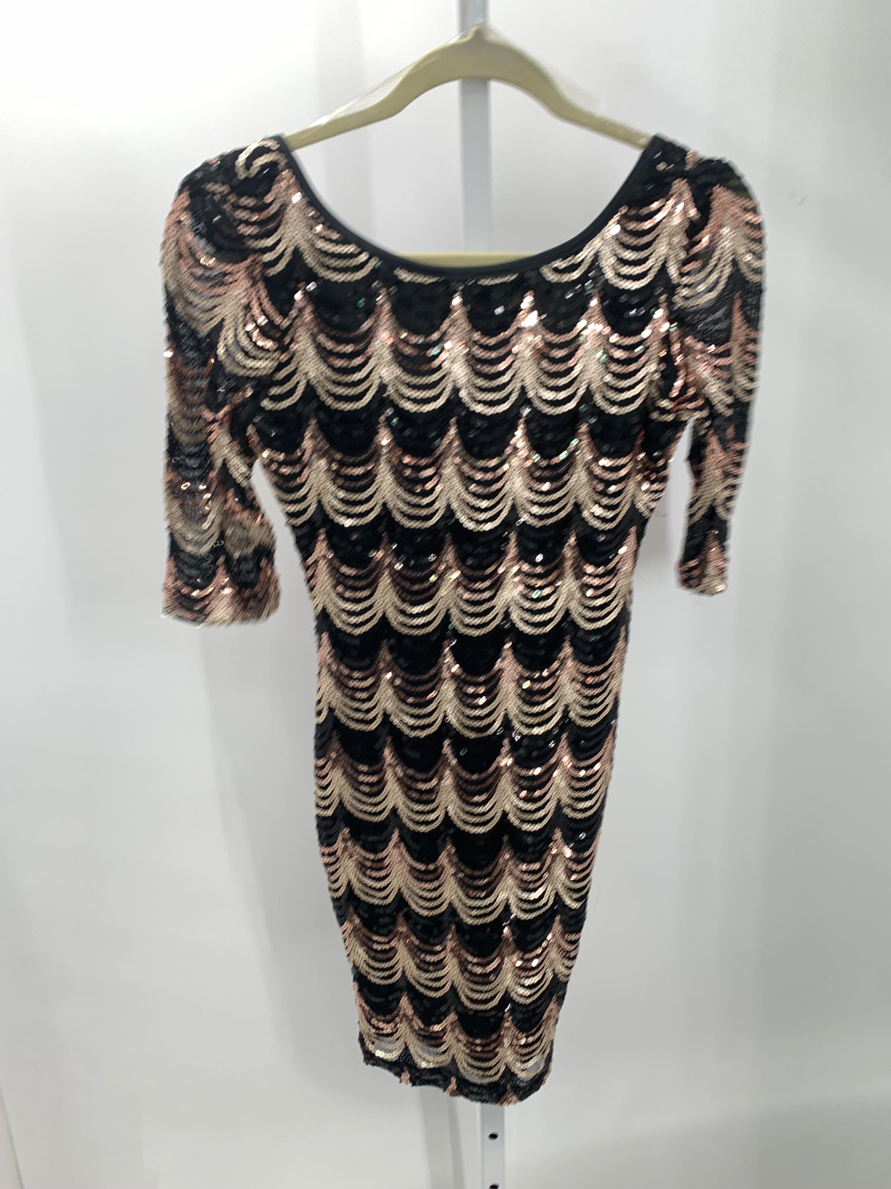 Size Medium Juniors Short Sleeve Dress