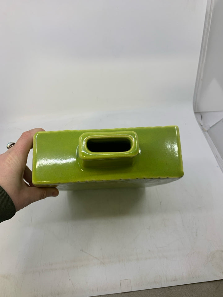 CERAMIC VASE W/ EMBOSSED LINES.