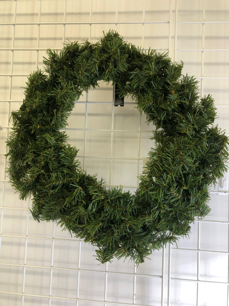 GREEN PINE WREATH.
