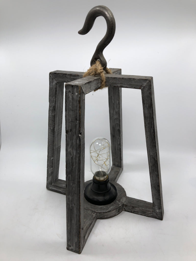 FARMHOUSE STYLE OPEN-FRAME BATTERY LANTERN LAMP.