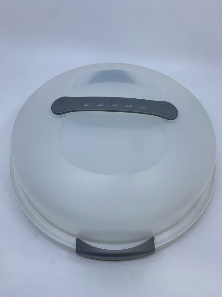 STERILITE PLASTIC CAKE CARRYING CASE.