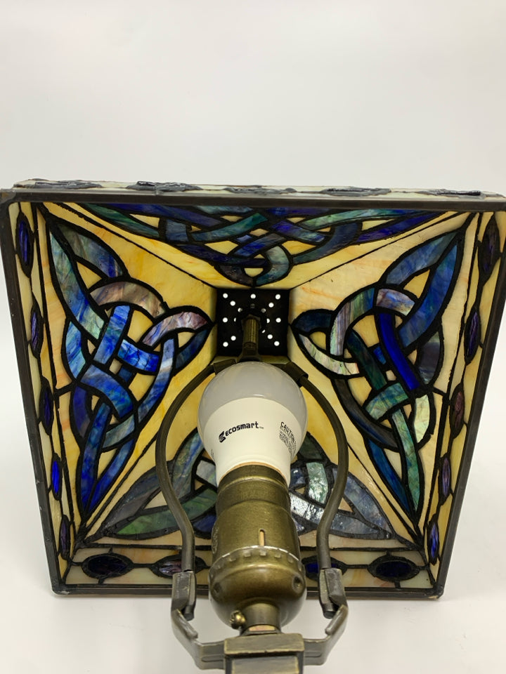 CELTIC STAINED GLASS LAMP.
