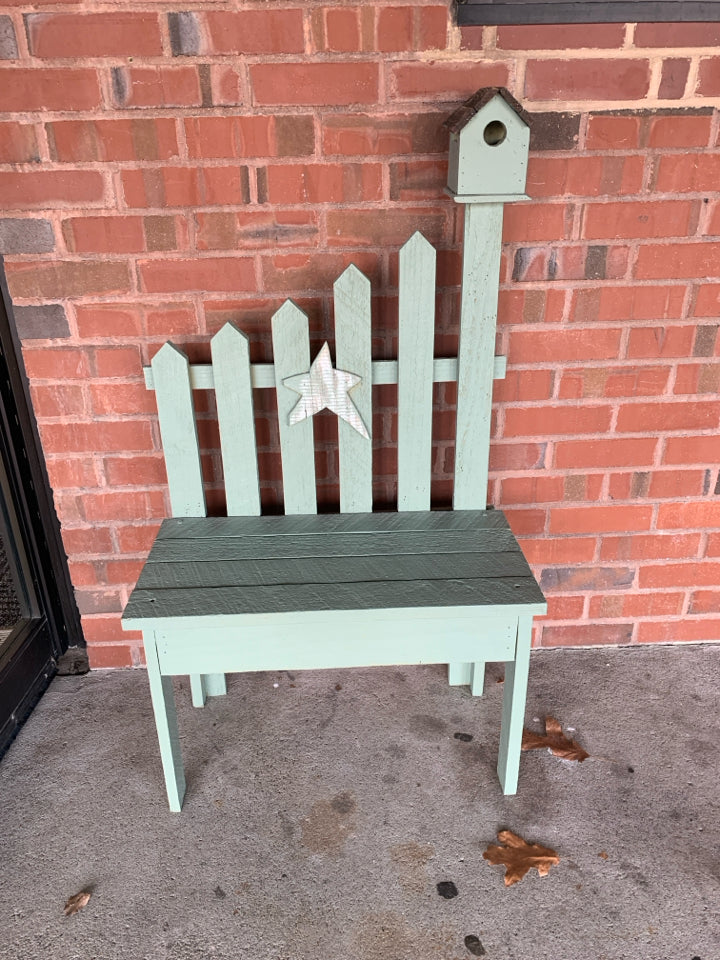 PRIMITIVE TEAL FENCE LIKE GARDEN BENCH W/ SMALL BIRD HOUSE.