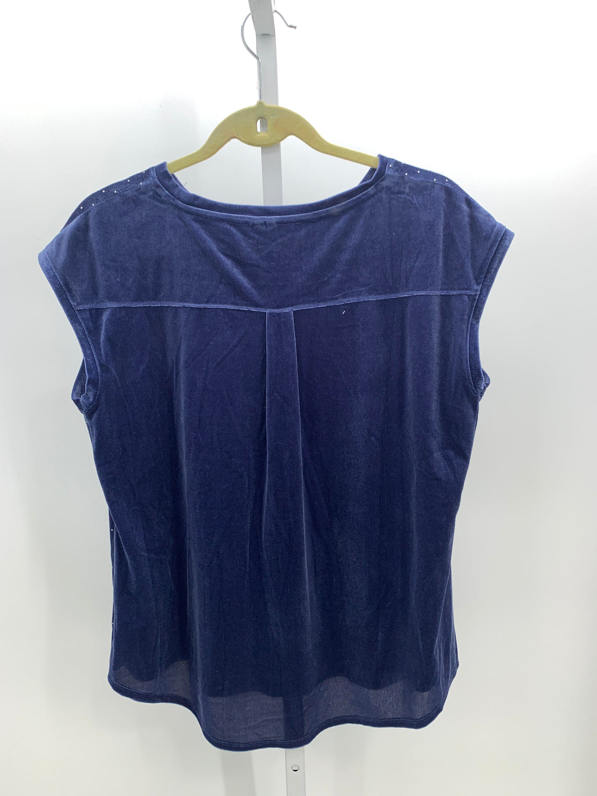 Elle Size Large Misses Sleeveless Shirt