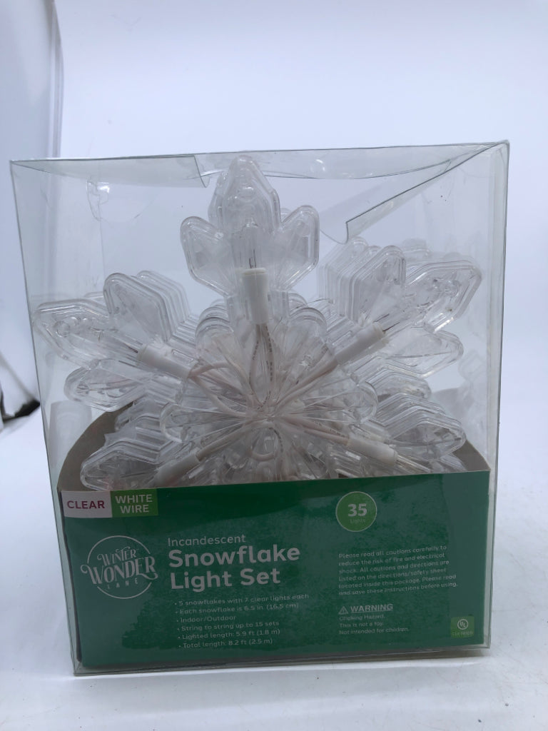NIB SNOWFLAKE LIGHT SET.