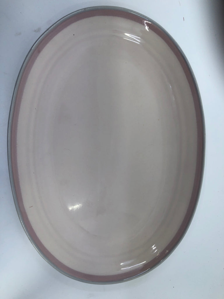 OVAL PINK AND GREY STRIPE PLATTER.