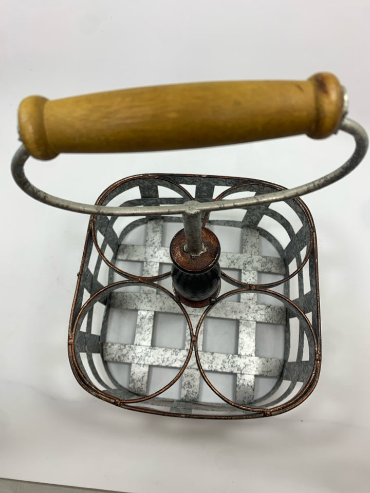 GALVANIZED METAL BOTTLE CADDY W/WOODEN HANDLE.
