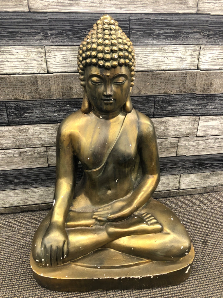 LARGE CERAMIC BUDDHA WOMAN SITTING METALLIC.