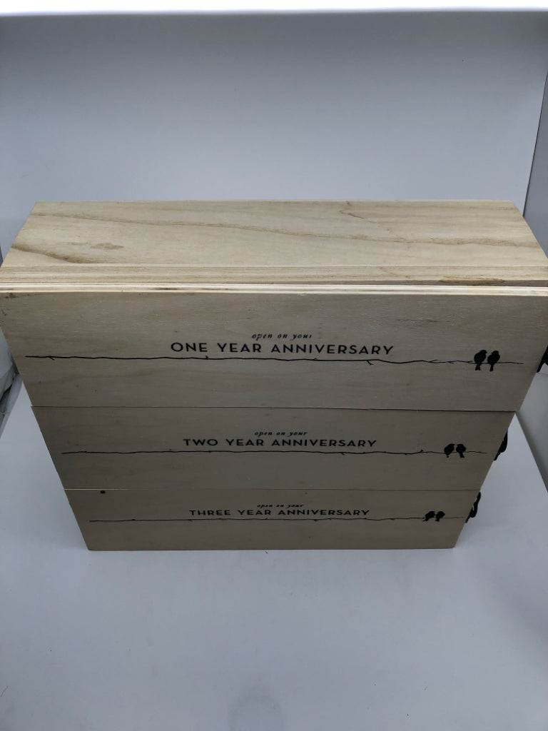 WOODEN BOX OPEN ON 1/ 2 /3 ANNIVERSARY.