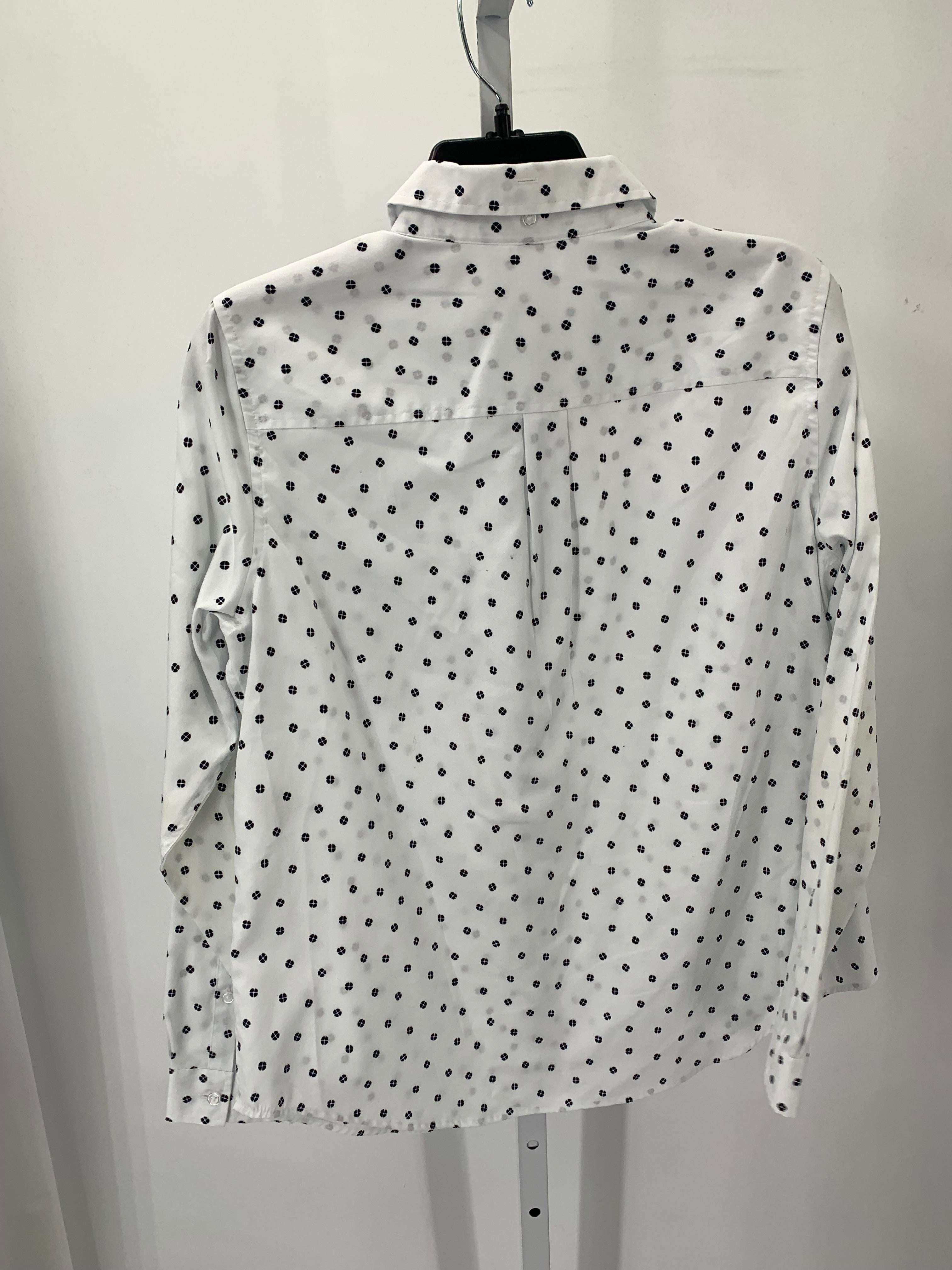 Jones & Co Size Medium Misses Long Sleeve Shirt