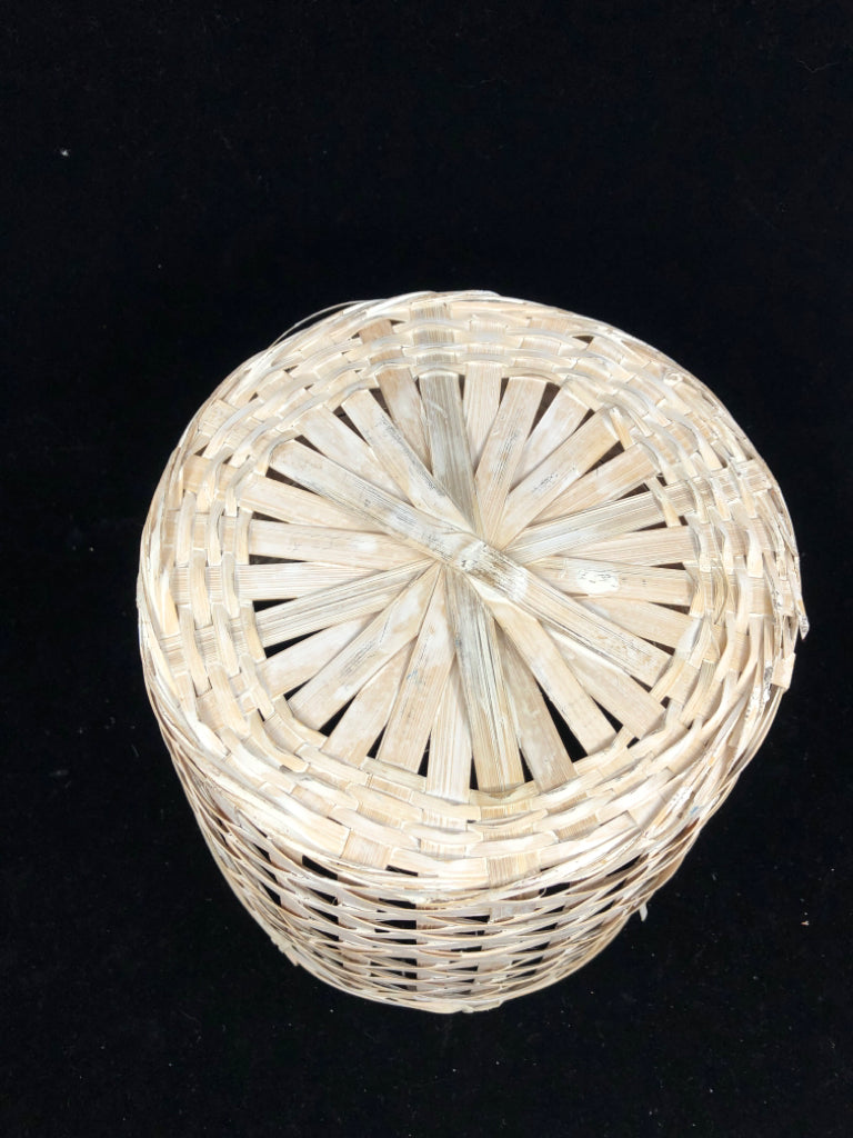 WHITE WOOD WOVEN TRASH BASKET.