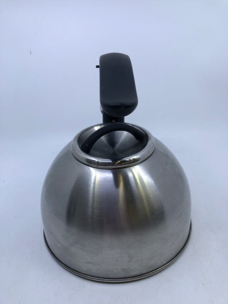 STAINLESS STEEL TEA KETTLE.