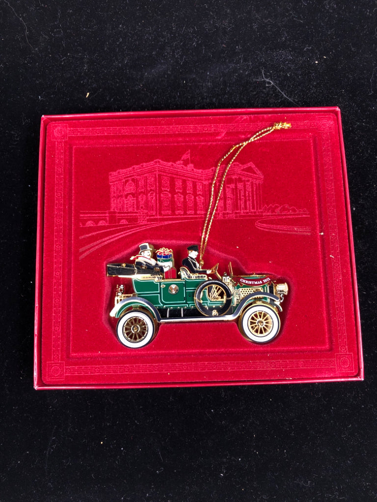 THE WHITE HOUSE 2012 ORNAMENT.