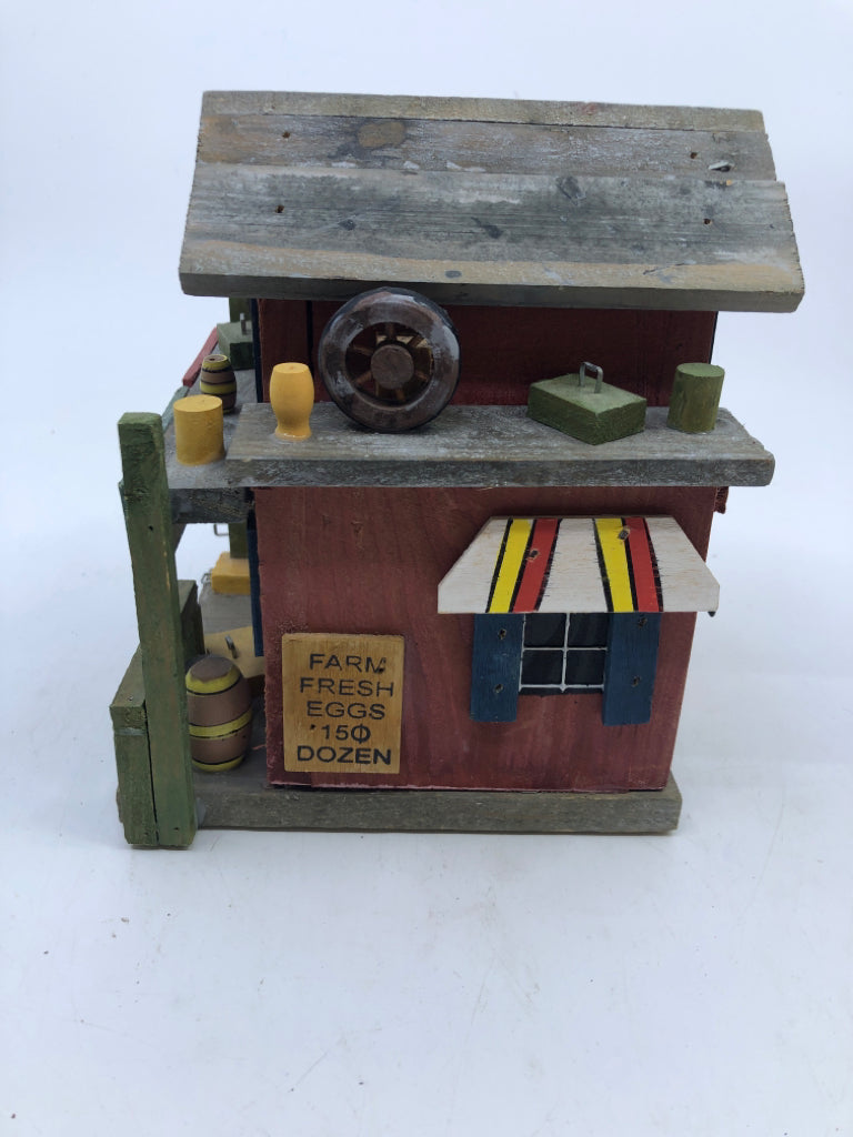 RED FARM STAND EGG/APPLE SIGN VILLAGE.