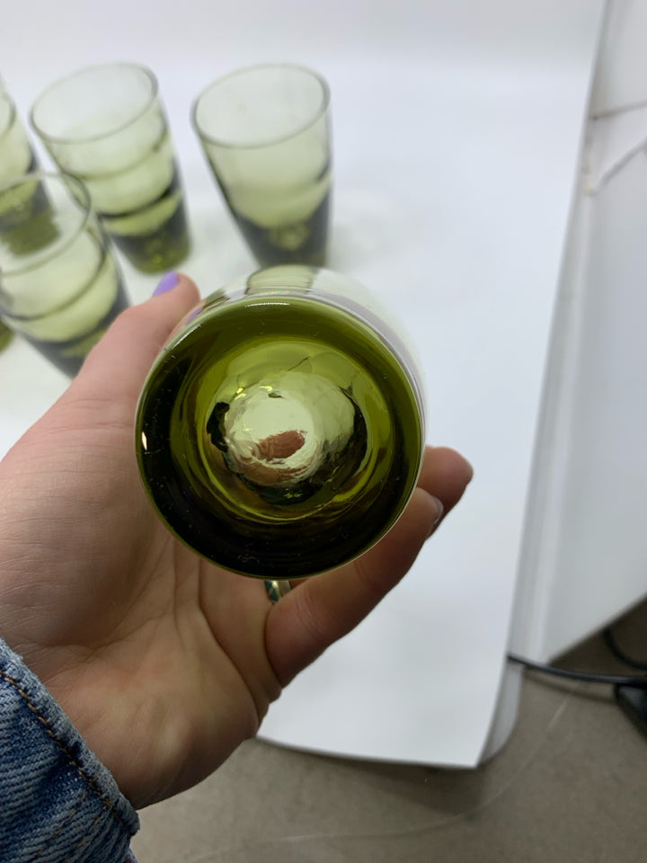 6 SMOKED GLASS SHORT TUMBLERS.