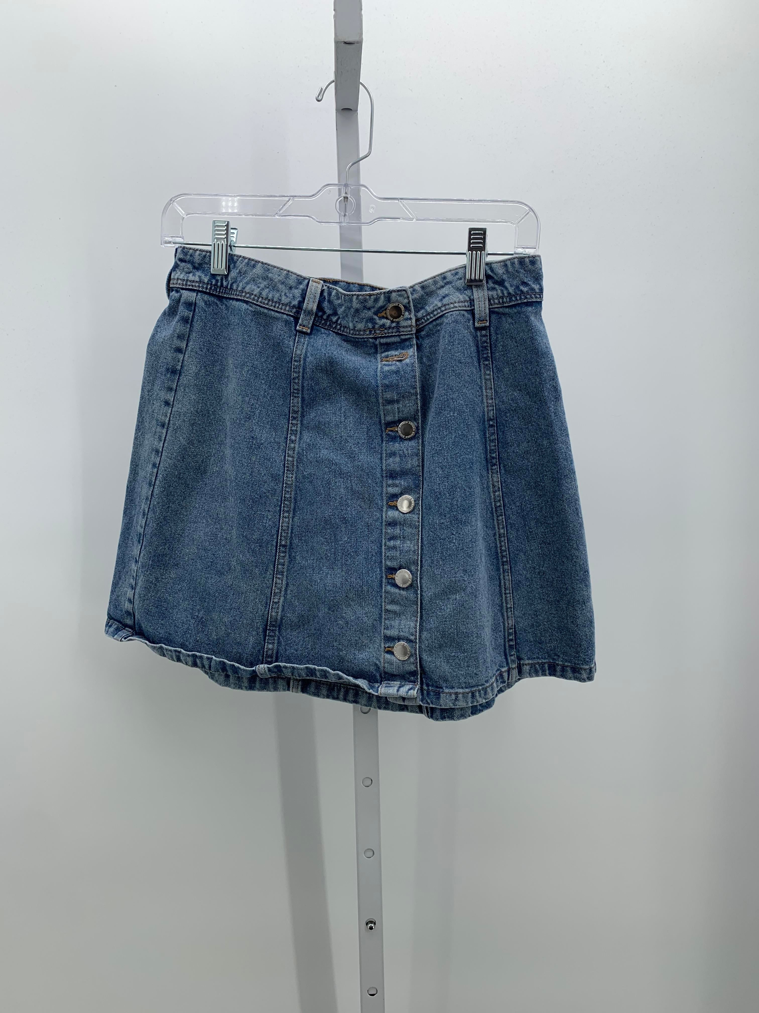 Divided Size 8 Juniors Skirt