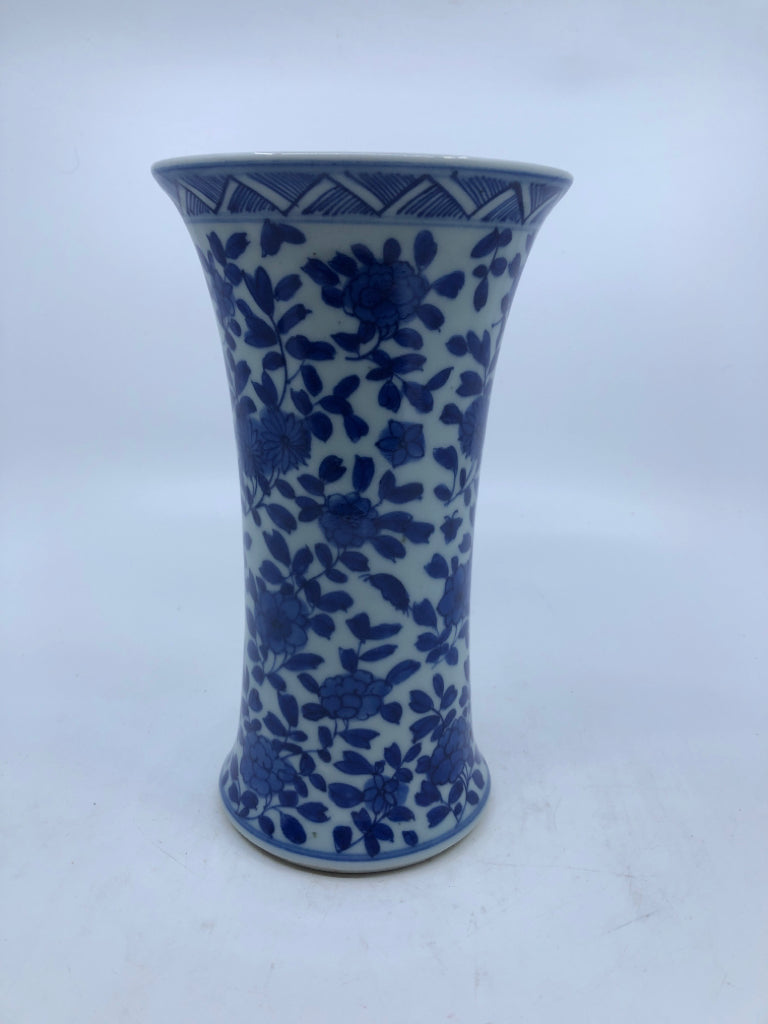 BLUE FLOWERS FLARED VASE.