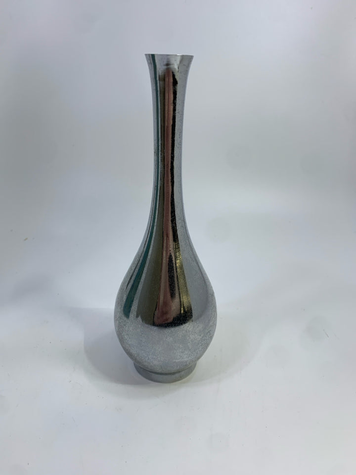 SILVER NARROW NECK BUD VASE.