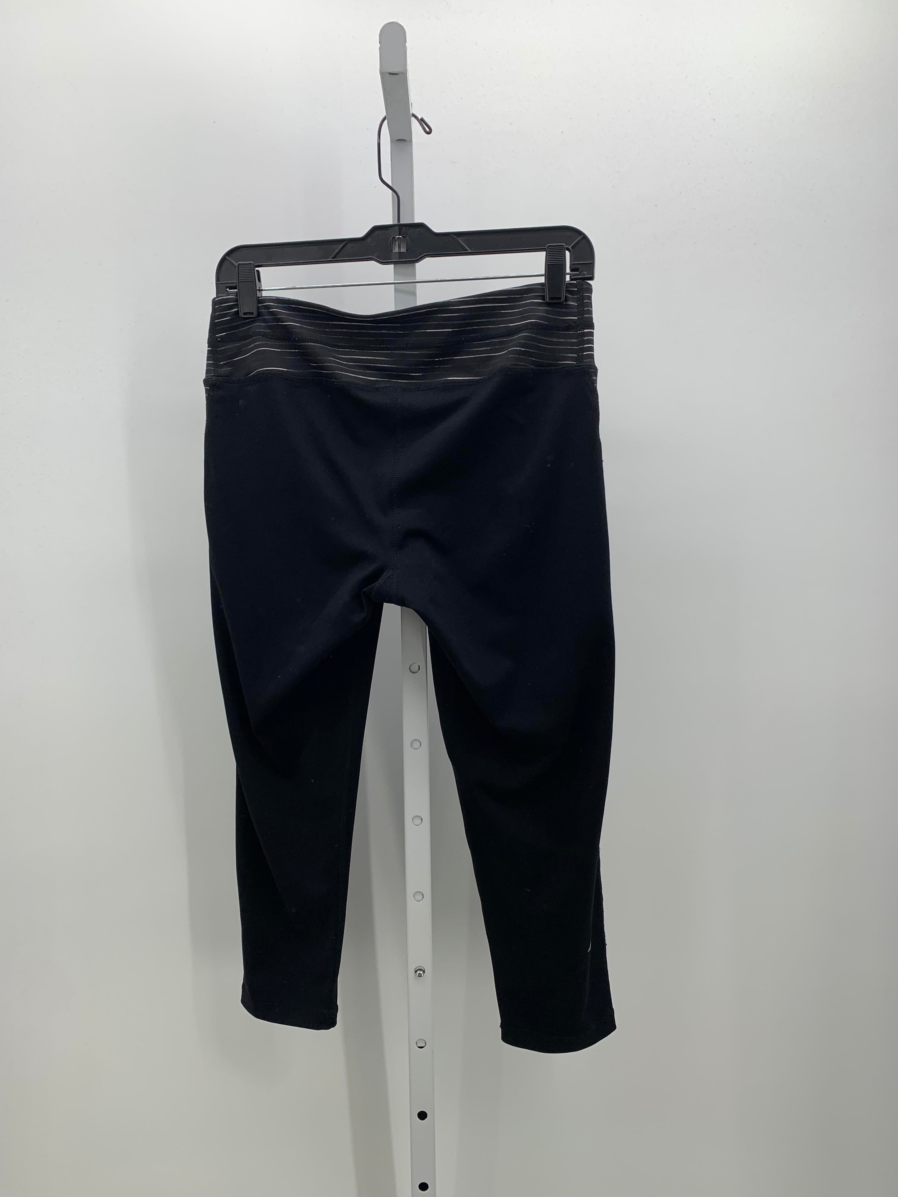 Free 2b Free Size Medium Misses Capri Pants