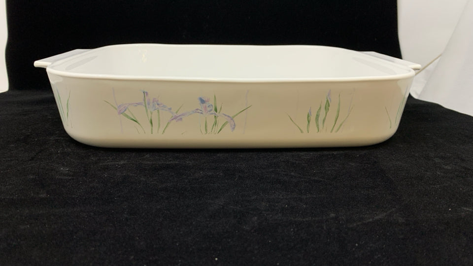 BLUE IRIS RECTANGLE BAKER.