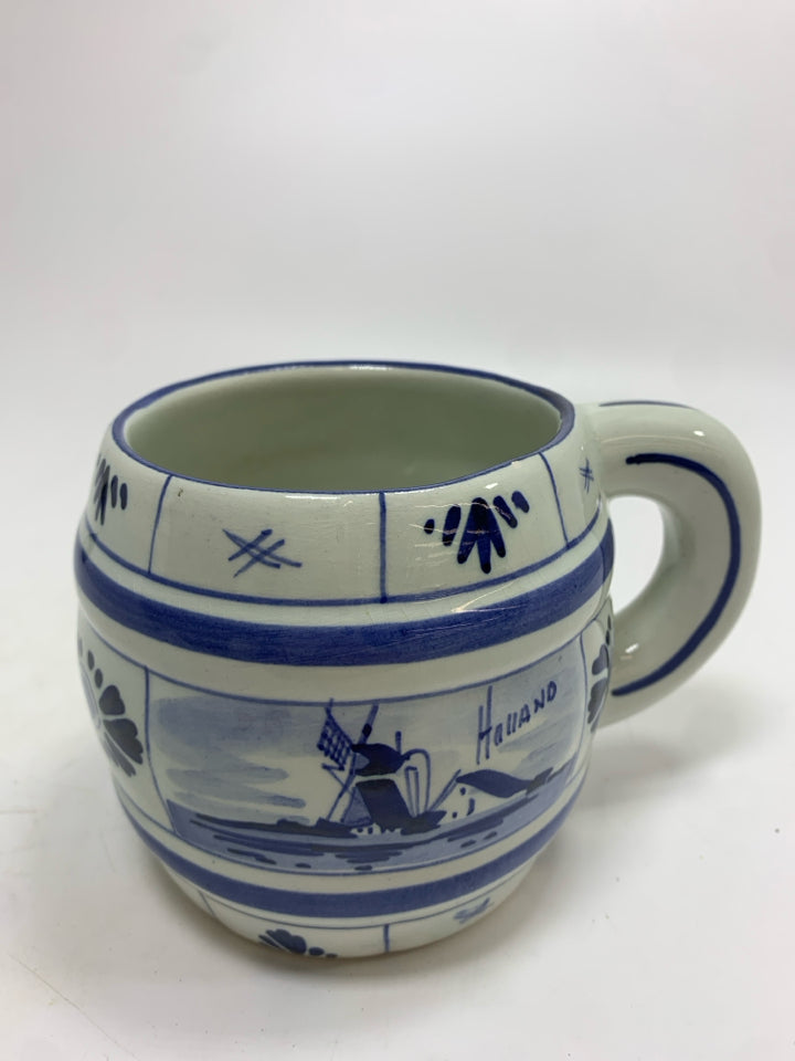 VTG HOLLAND BLUE BARREL STYLE MUG.