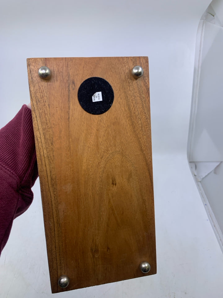 WOOD BASE W/ SILVER METAL TREE.