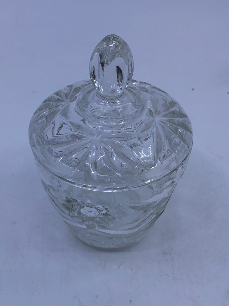 ETCHED CLEAR GLASS SUGAR BOWL.