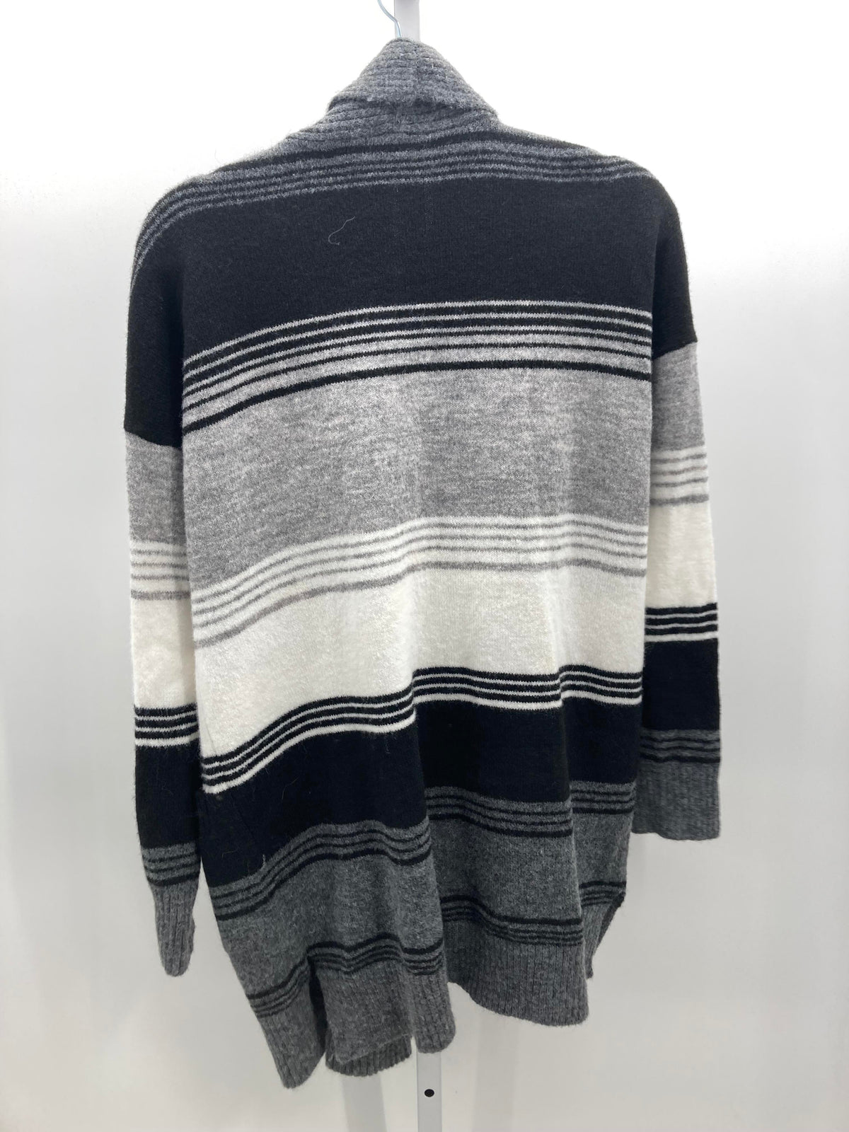 Time and Tru Size Large Misses Cardigan