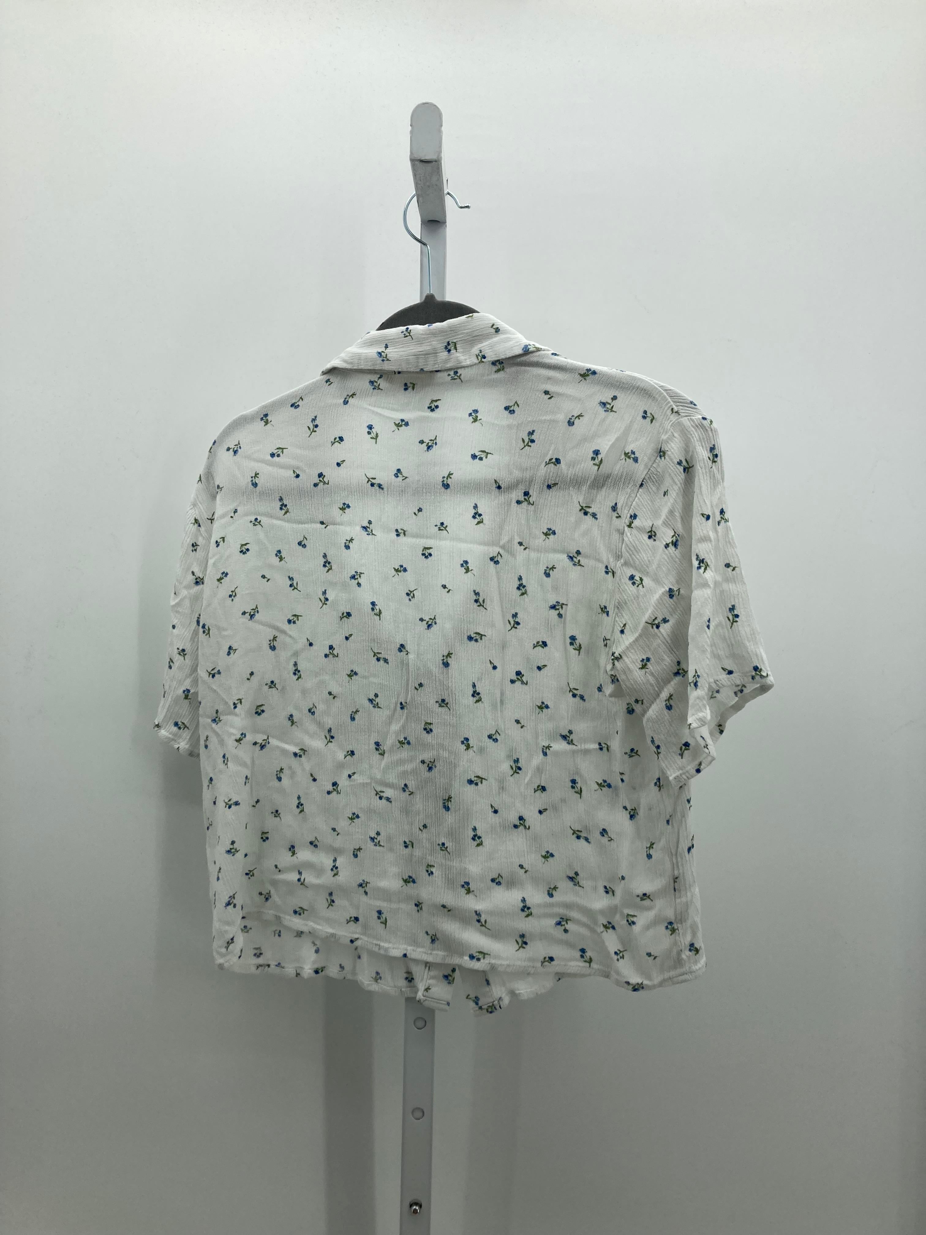 LA Hearts Size Small Juniors Short Sleeve Shirt