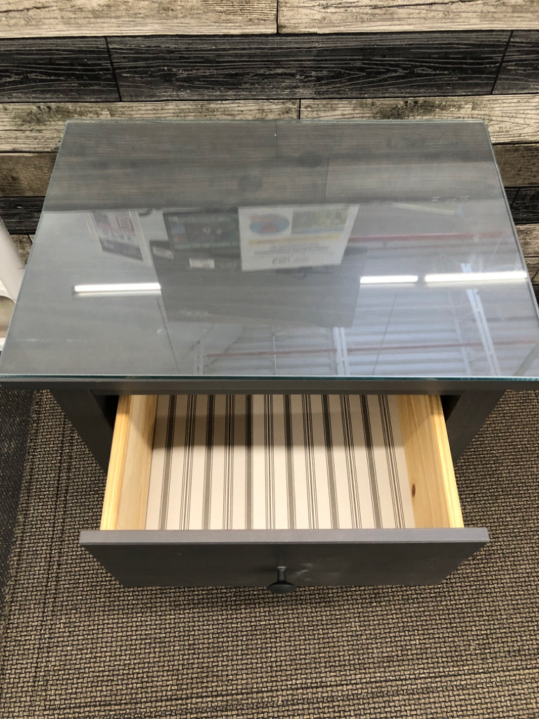 GRAY NIGHTSTAND W/2 DRAWERS & GLASS TOP.