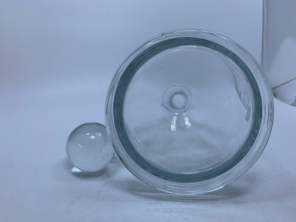 VTG HEAVY GLASS FLAT BOTTOM DECANTER W/ SPHERE STOPPER.
