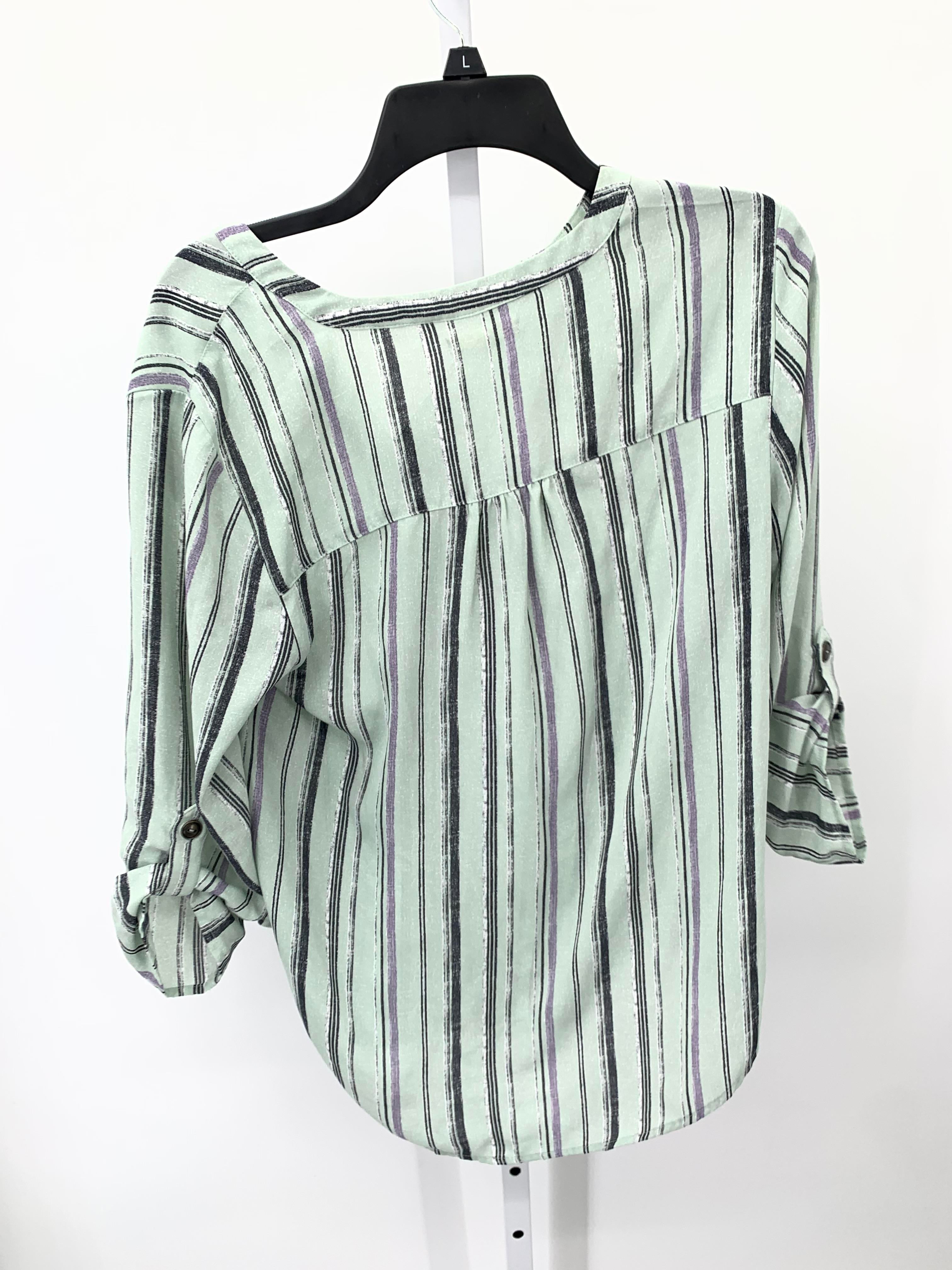 Maurices Size Small Misses 3/4 Sleeve Shirt