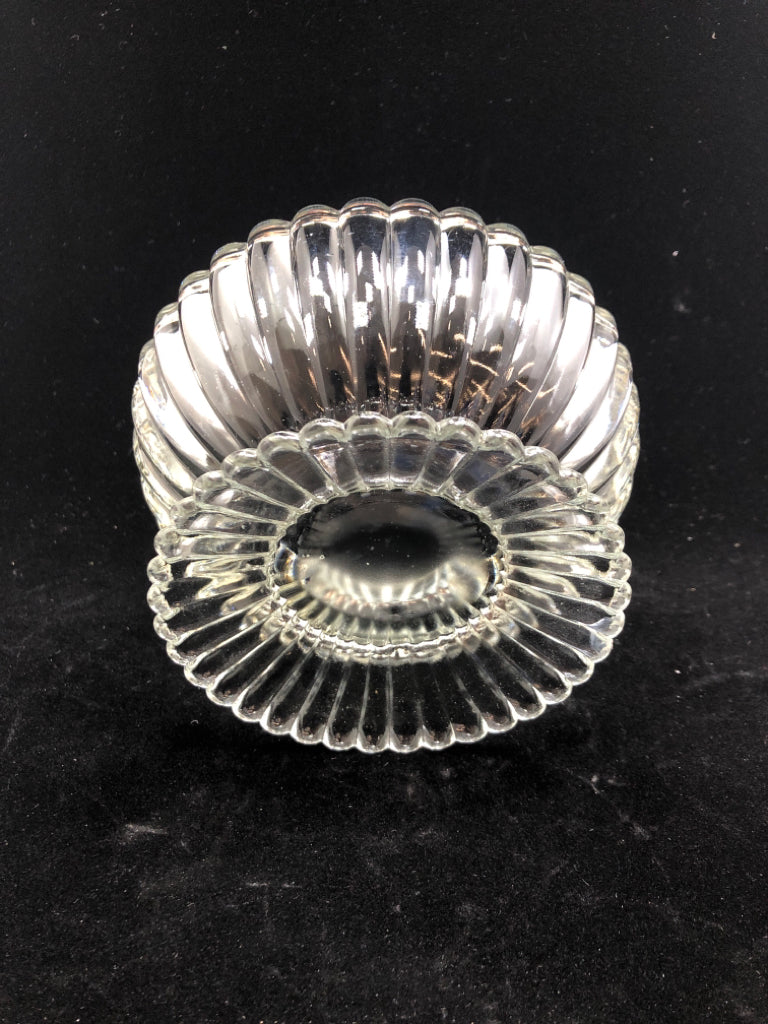 CLEAR GLASS COVERED CANDY DISH.