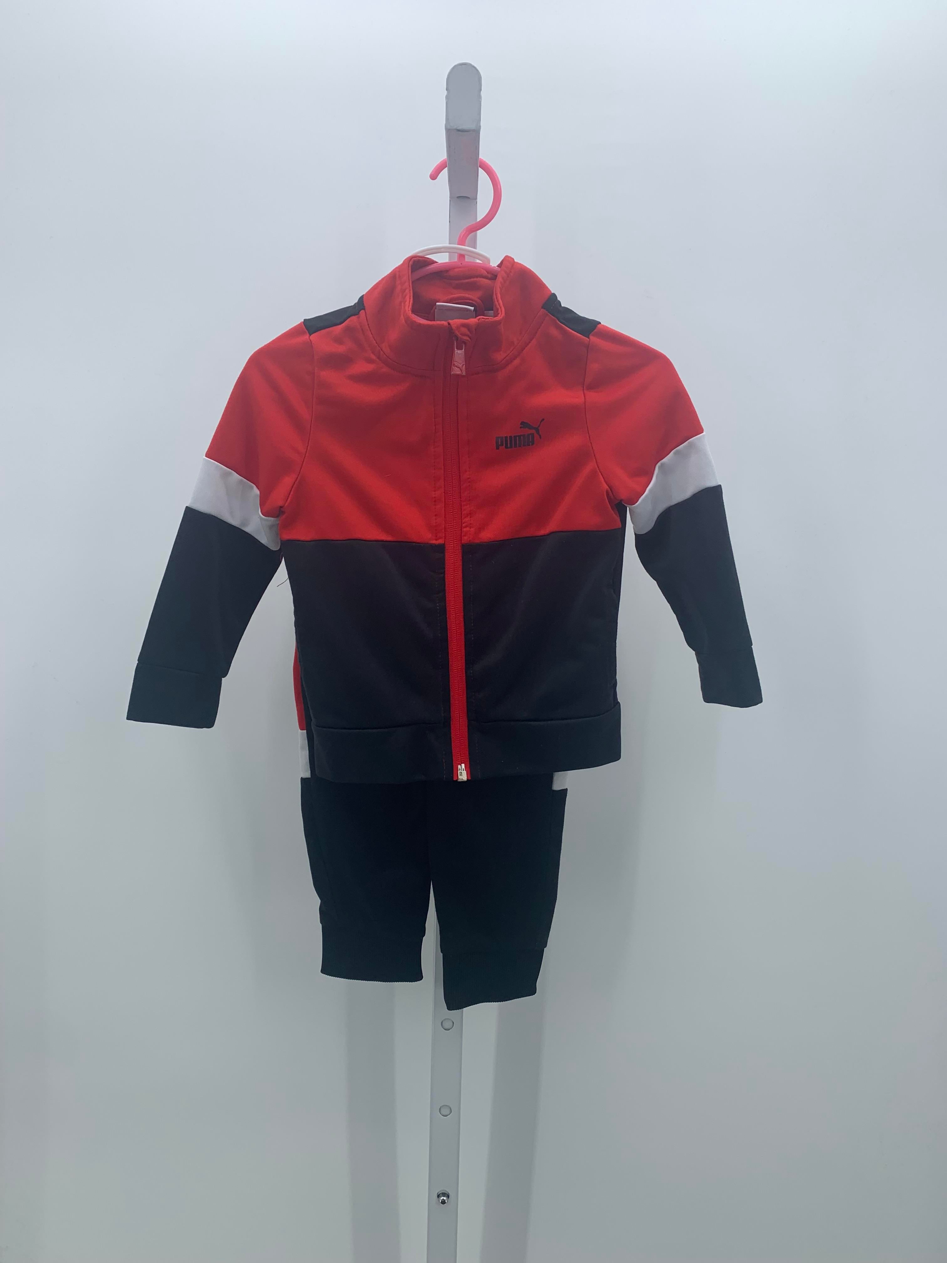 BLK/WHT SWEAT JACKET AND PANTS
