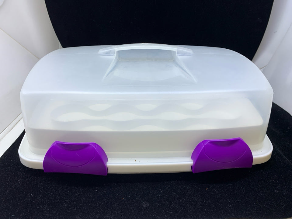 WILTON TRAVEL CUPCAKE CARRIER.