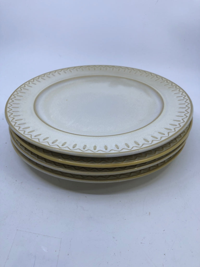 4 WAVE/DOT DESIGN DINNER PLATES + 4 MUGS