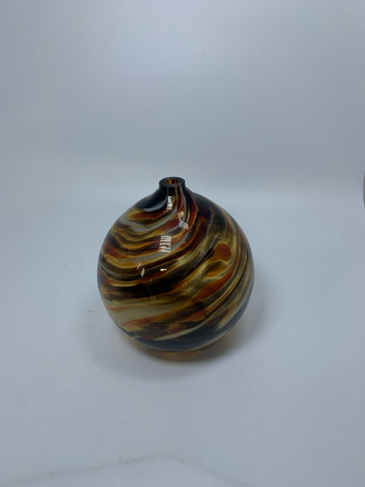 BLOWN GLASS BROWN/WHITE LINES VASE W/ VERY SMALL SINGLE STEM OPENING.