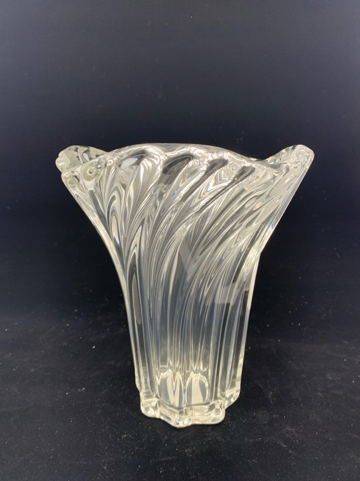 "BELLE EPOQUE" RIBBED VASE W/ FLARE TOP.