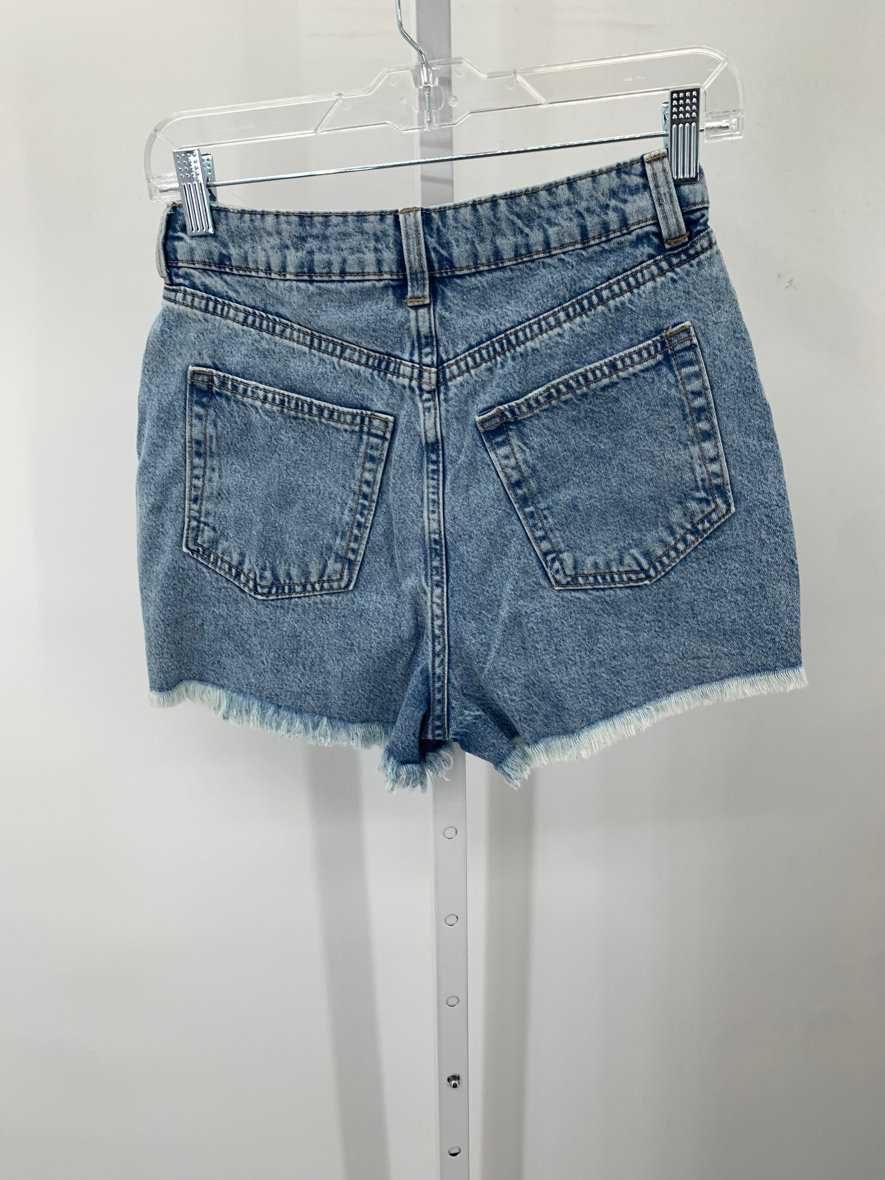 Divided Size 2 Juniors Shorts